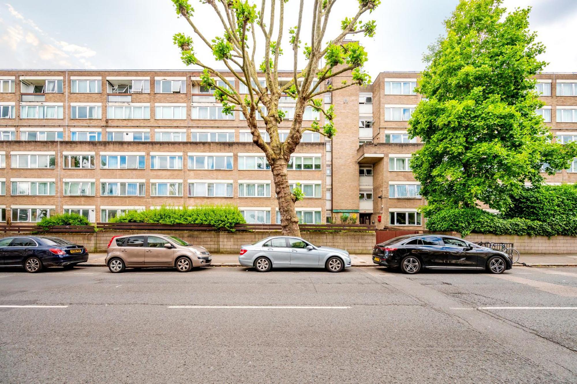 3 Bed Flat Near Paddington *